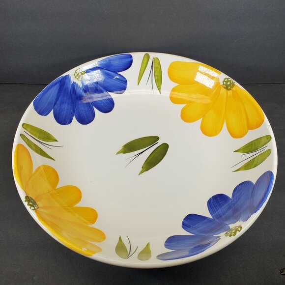 Hand-Painted “Italian Daisy” Serving Bowl by Maxam Italy La Primula Serving Bowl - Picture 1 of 6